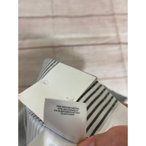 NWT Anne Klein Women's Stripe Slim Crop Casual Pants - 6 - Picture 11 of 13